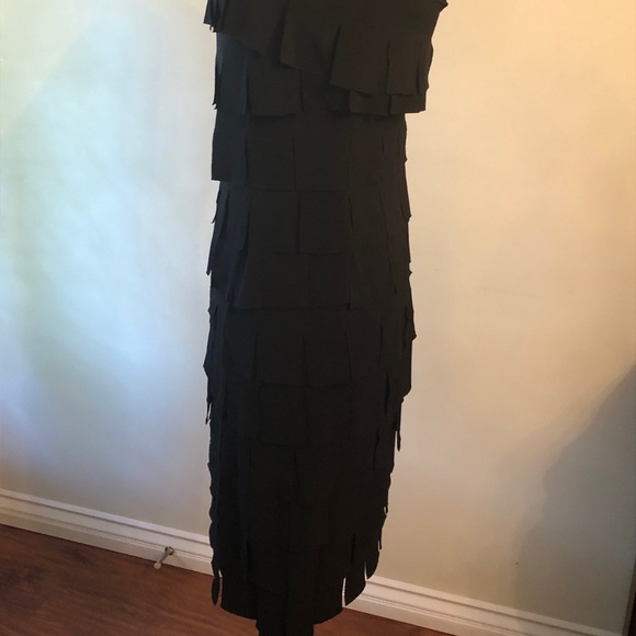 Little black dress - Picture 2 of 7